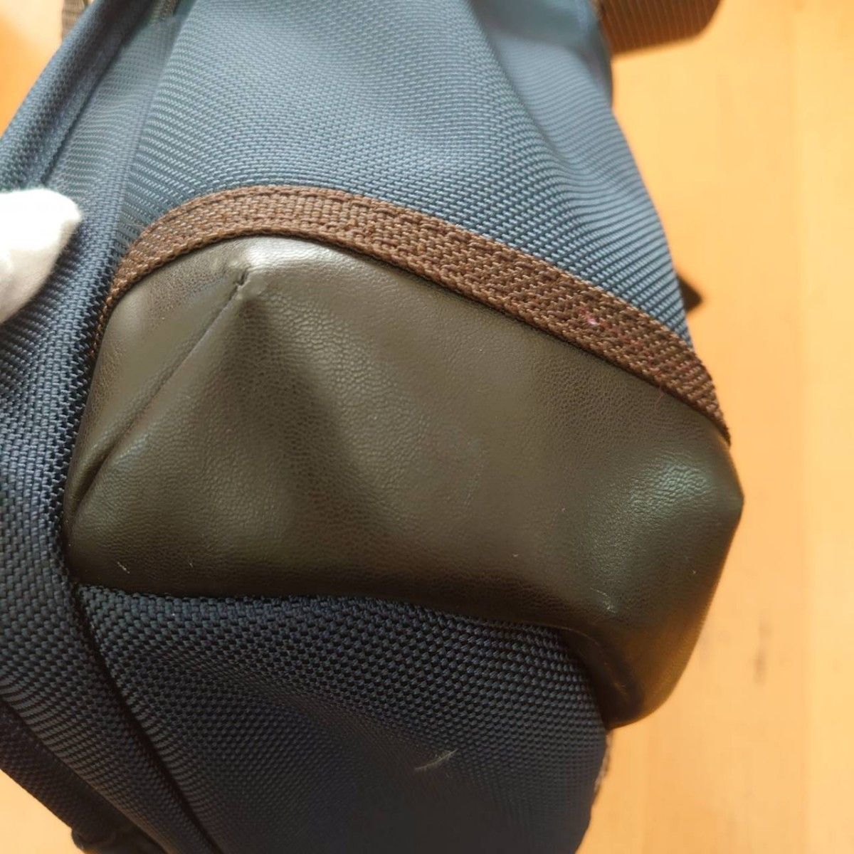 美品 TUMI トゥミ ナイロン ボディバッグ ショルダーバック ネイビー