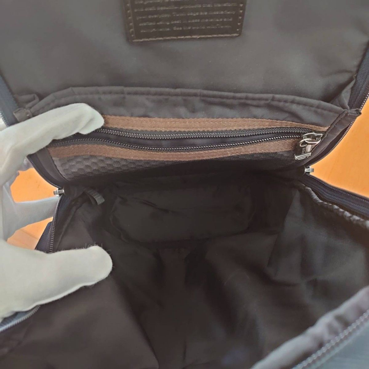 美品 TUMI トゥミ ナイロン ボディバッグ ショルダーバック ネイビー