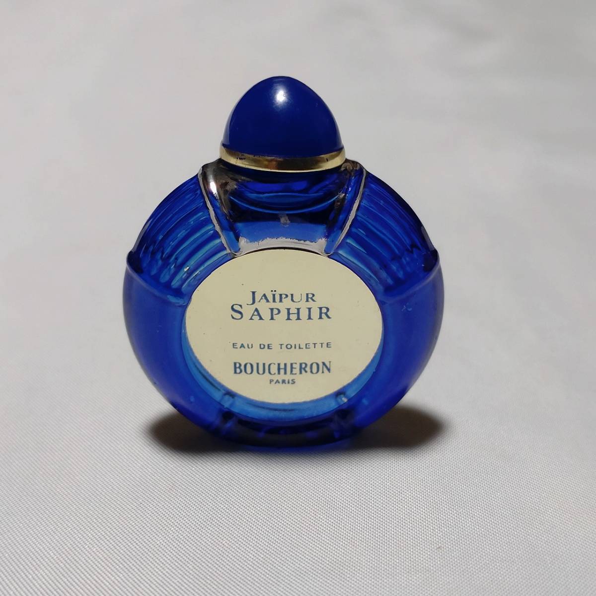 香水 JAIPUR SAPHIR EAU DE TOLETTE BOUCHERON PARIS フランス 瓶の幅約3.8cm 高さ約4.4cm 中古品　【3515】 _画像1