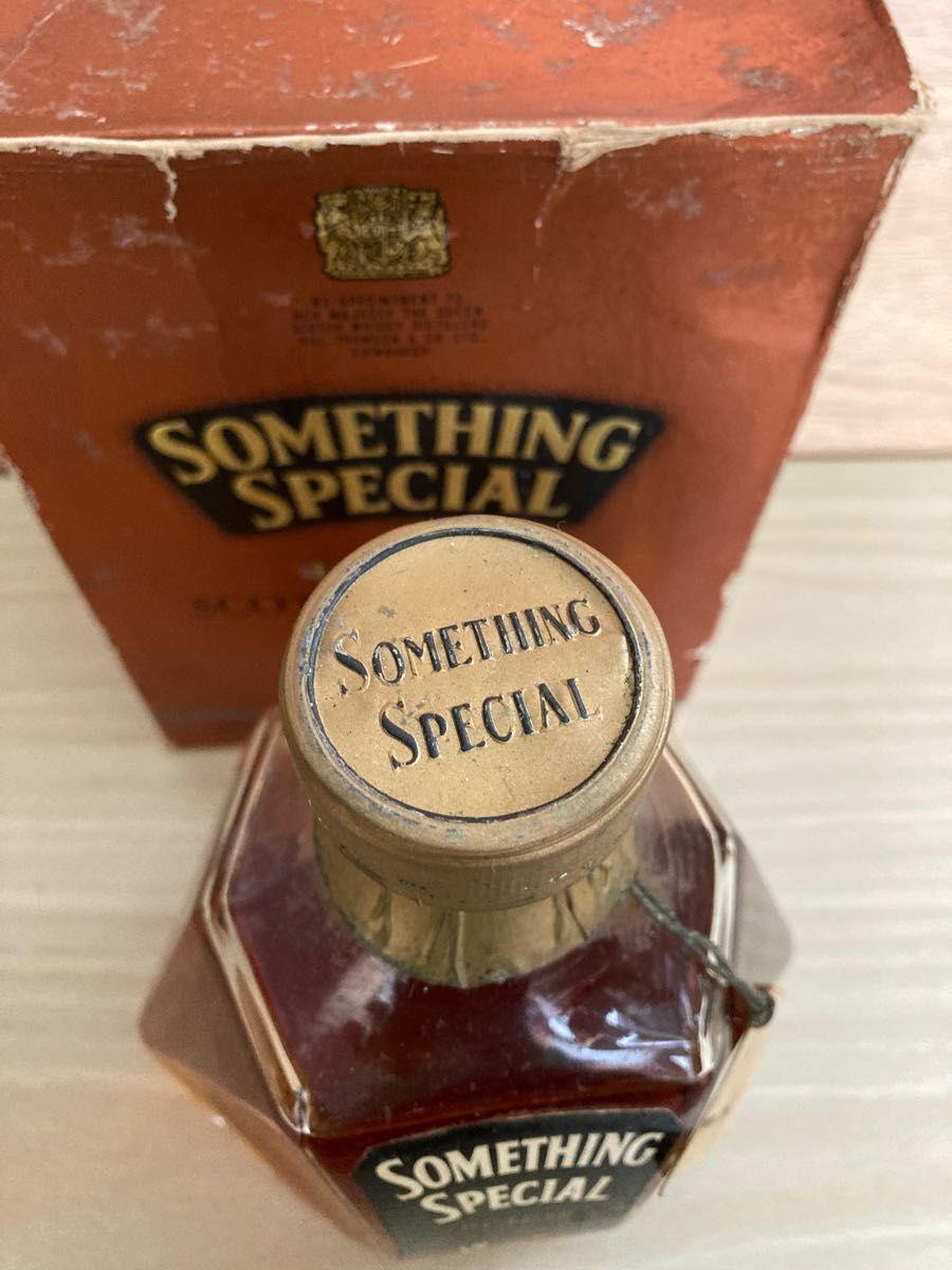 サムシングスペシャルデラックス  SOMETHING SPECIAL DELUXE 古酒 スコッチウイスキー