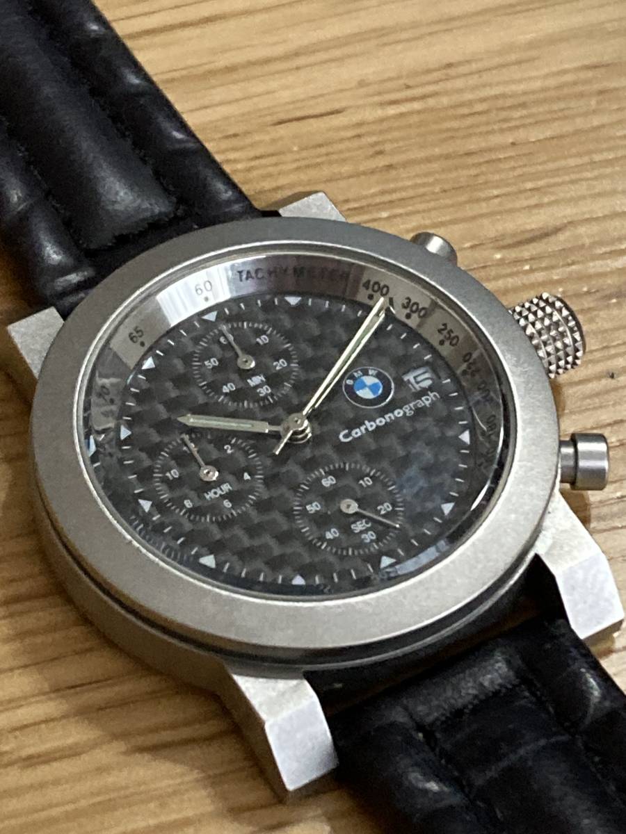 ■BMW Carbonograph 腕時計 カーボンフェイス 皮ベルト シンプル&スポーティ TachyMeter タキメーター_画像3