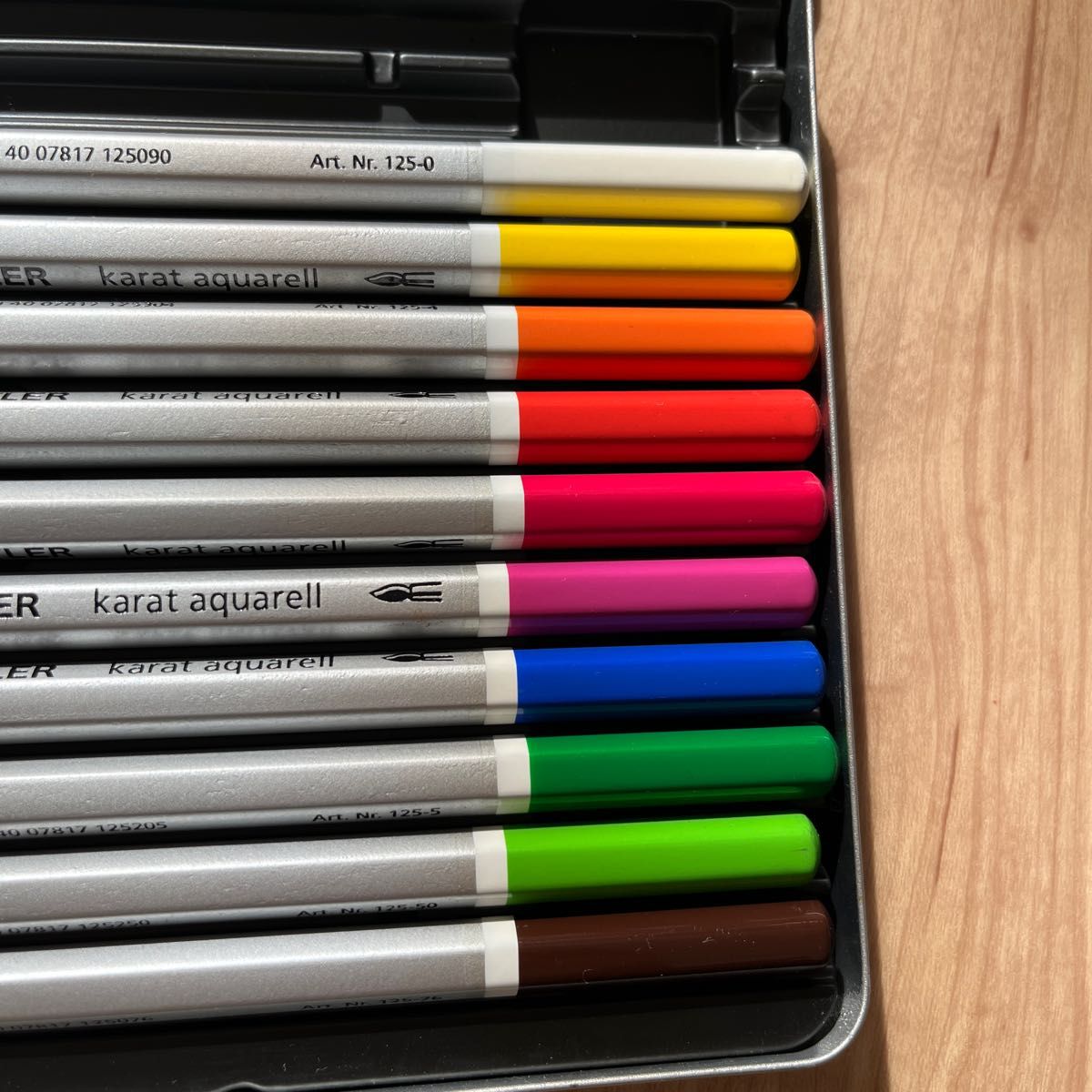 ステッドラー水彩色鉛筆１０色など