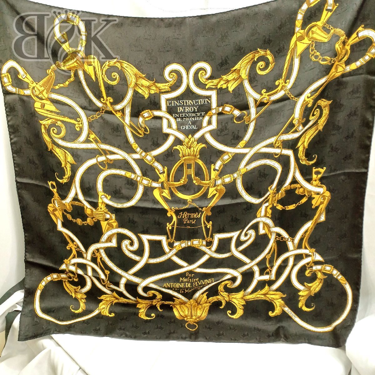 ボトムを作り続け40年 【極美品】HERMES エルメス シルク カレ 90 帝王