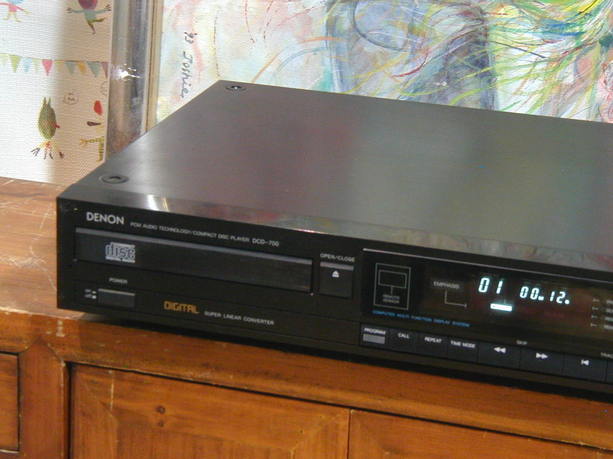 **DENON DCD-700 CD player.Y49,800(1987 year about ) reproduction excellent..**