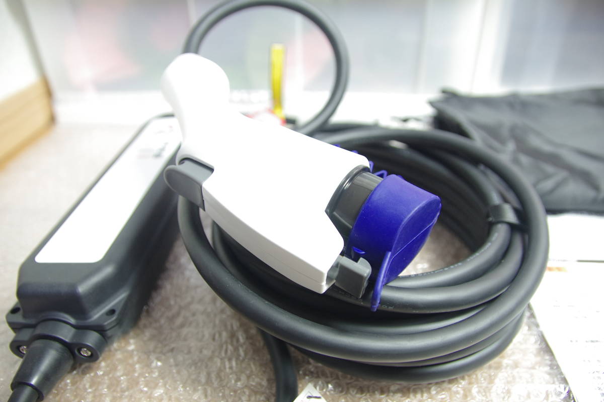 美品 三菱 純正 200V 充電ケーブル 9482A426 エクリプスクロス 美品 三菱 純正 200V 充電ケーブル 9482A426 エクリプスクロス