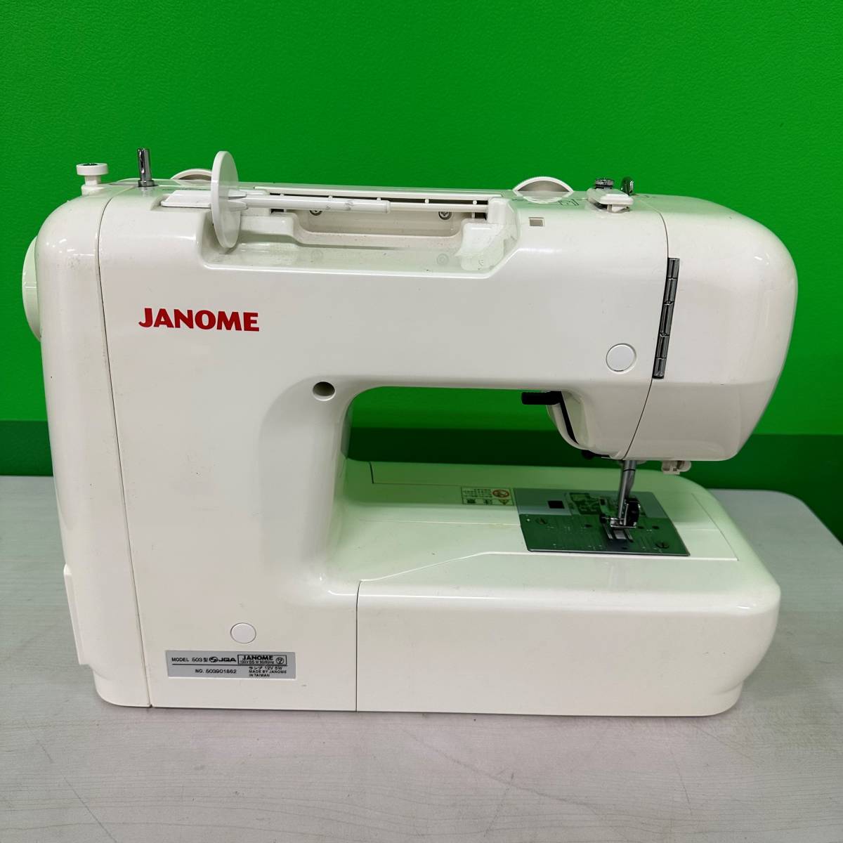 【稼動品・針上下作動○】JANOME ジャノメ コンピュータミシン JQ560 model:503型 コンパクト 裁縫 手芸 中古品 現状品 A3129_画像8