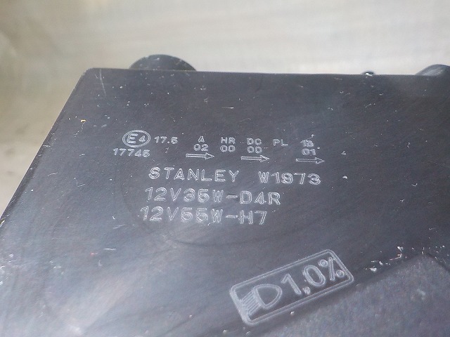 点灯確認済み N-WGN 純正 前期 HID ヘッドライト 左側 STANLEY W1973 エヌワゴン_画像7