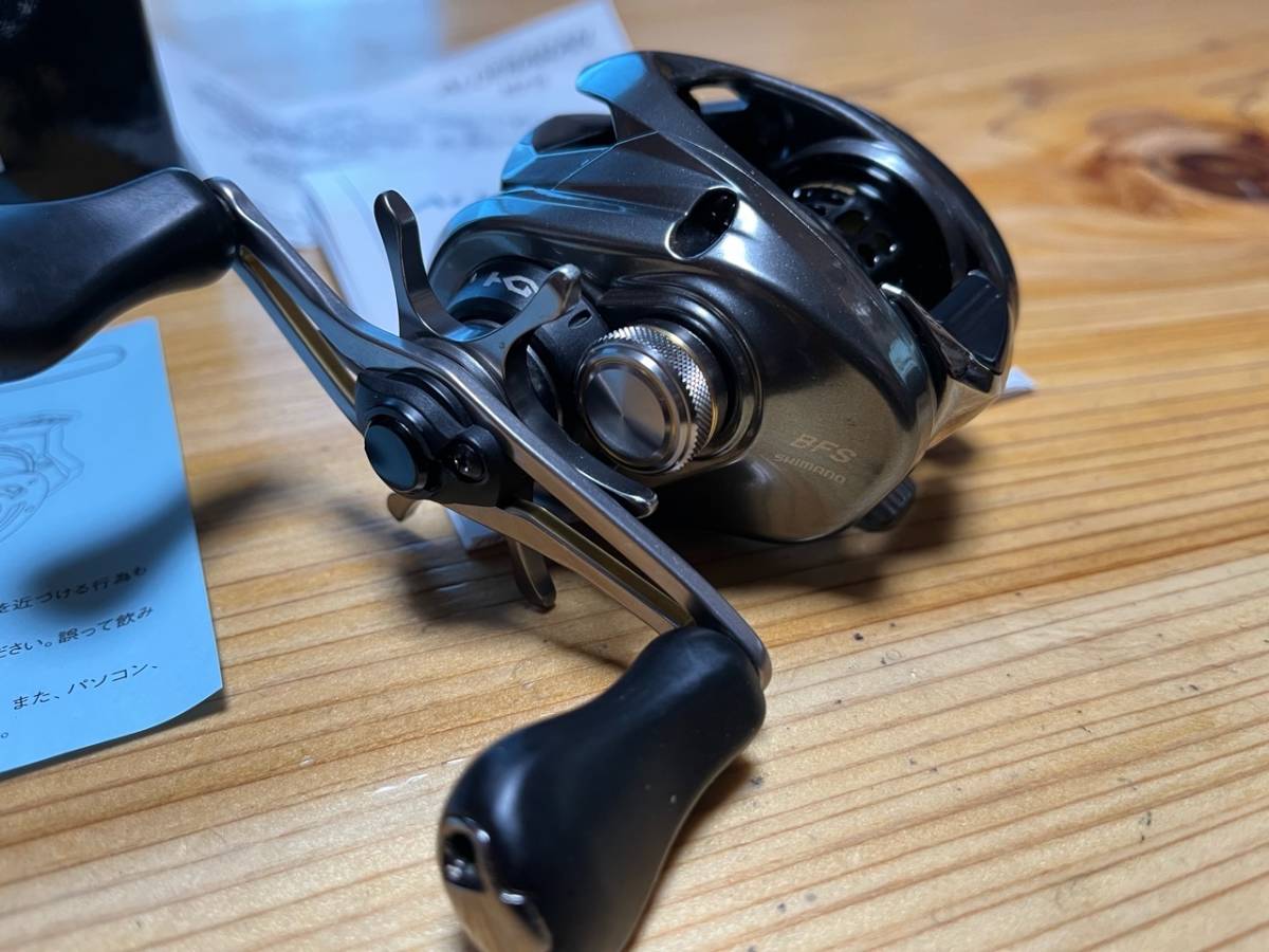 シマノ 16 アルデバラン BFS レフトハンドル 中古品 シマノ 16 アルデバラン BFS レフトハンドル 中古品