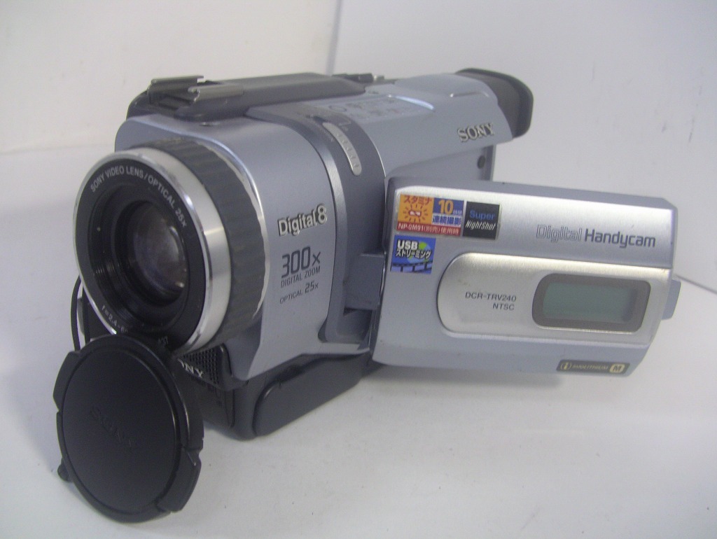 【送料無料・動作確認済み】8mmテープ再生できます！SONY Digital8ビデオカメラ DCR-TRV240☆ダビングにご使用ください！☆/0016