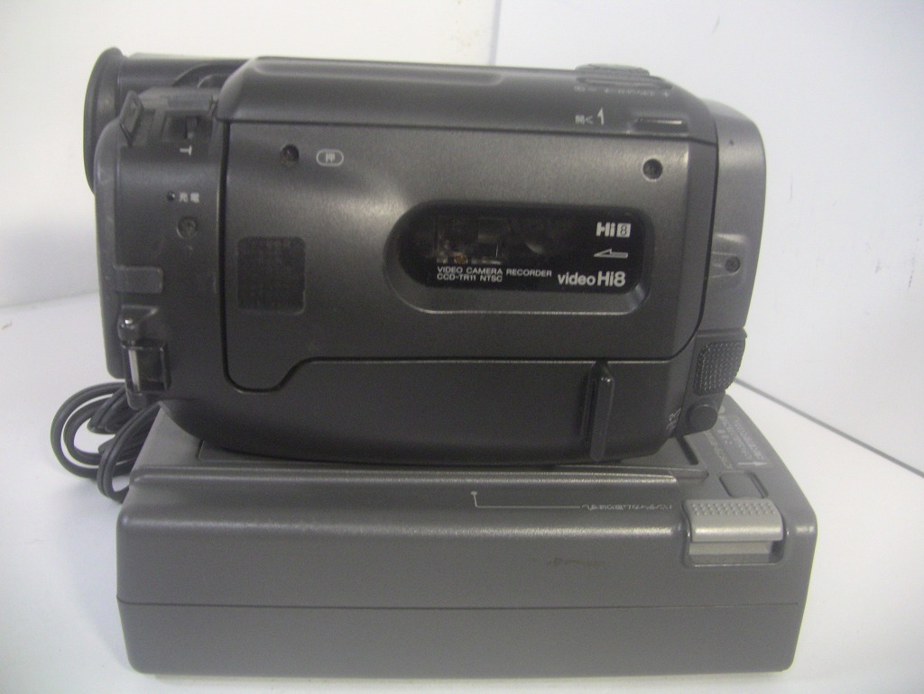 8mmテープ再生できます SONY Hi8ビデオカメラ CCD-TR11 ダビング 8mmテープ再生できます SONY Hi8ビデオカメラ CCD-TR11 ダビング