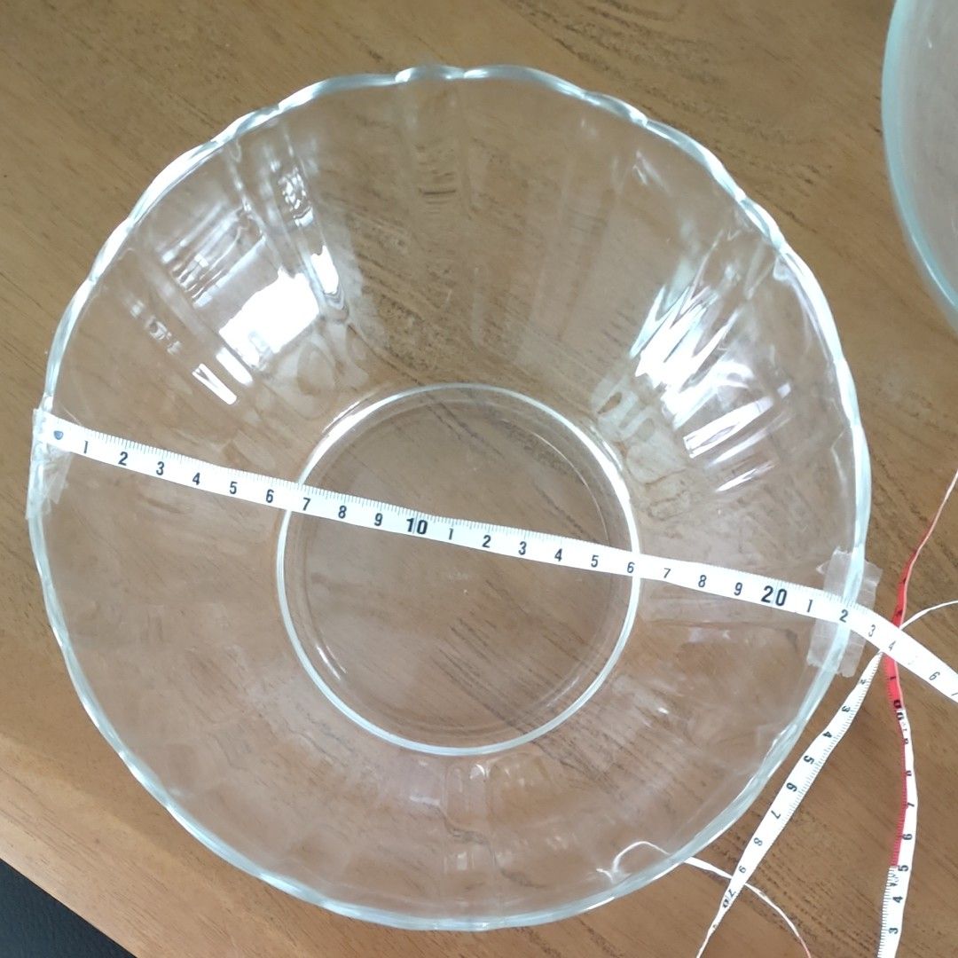 中古品　サラダボール　フランス製　約22センチの2つ　ソーダガラス約18センチの1つ合計3セット