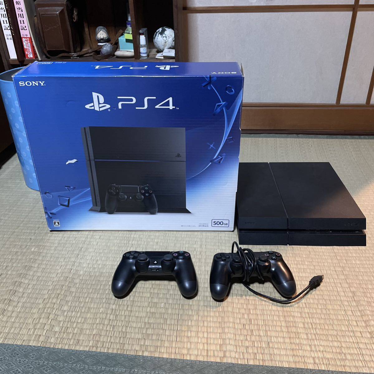 アメリカ限定】PS4 PlayStation4 1TB コントローラー2個