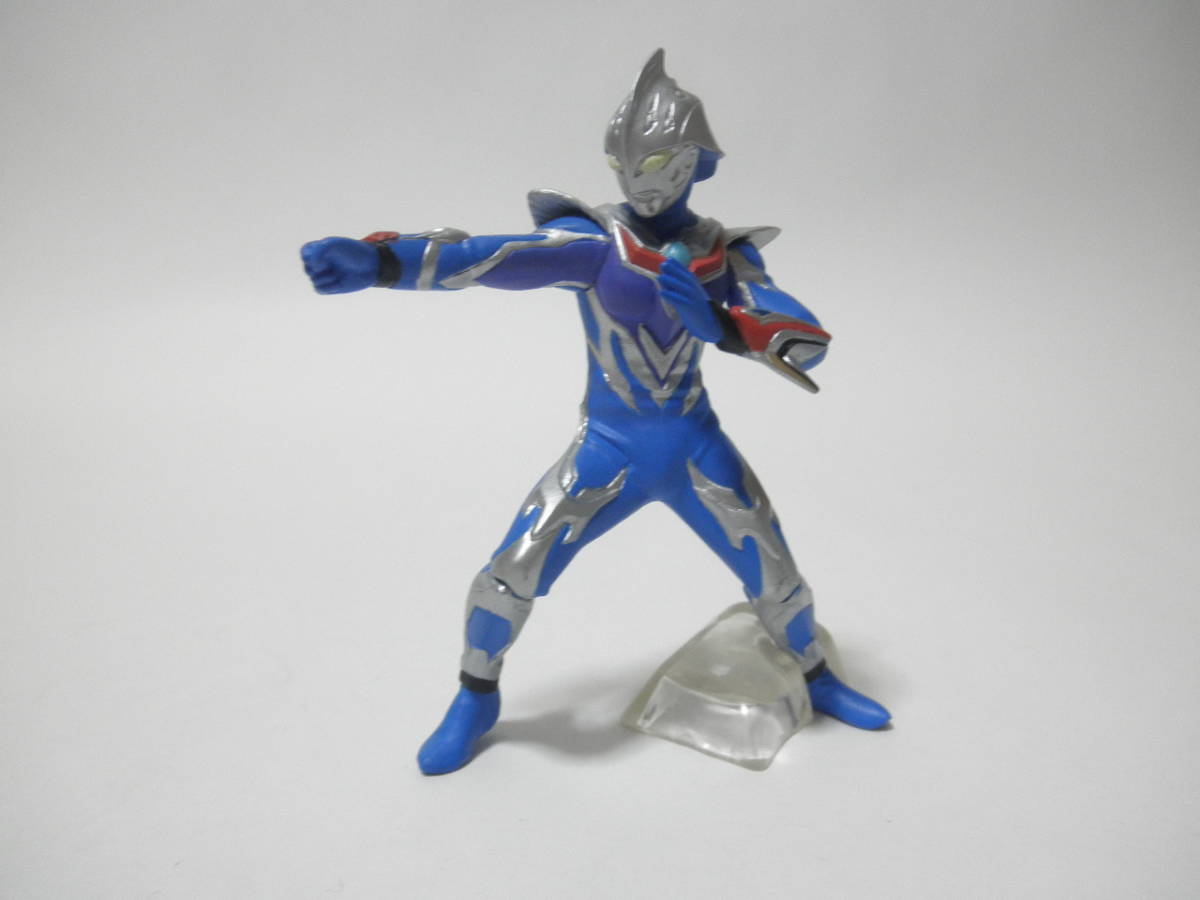 ガシャポンＨＧウルトラマンネクサスジュネッスブルー_画像1