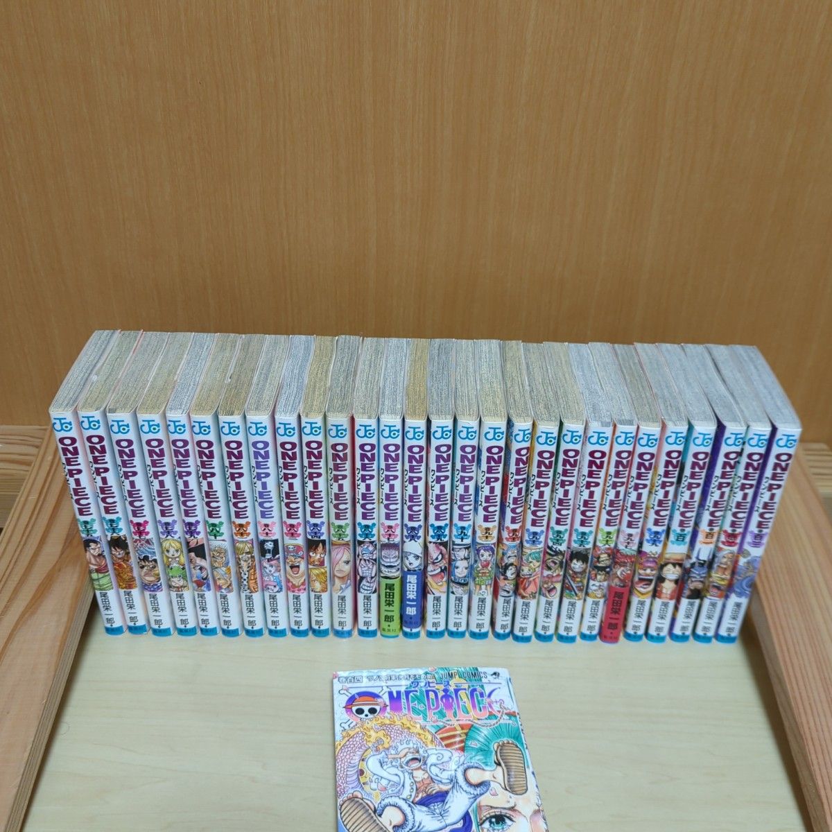 ＯＮＥ　ＰＩＥＣＥ　ワンピース　1~１０４巻　　映画特典、スピンオフなど6冊 セット