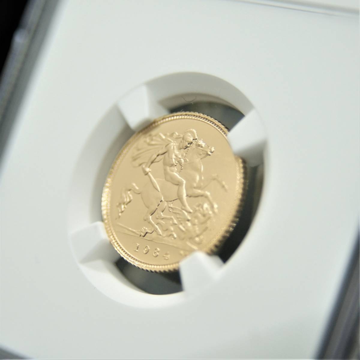 聖ジョージ竜退治 本物金貨 ドラゴン イギリス ヤングエリザベス 1
