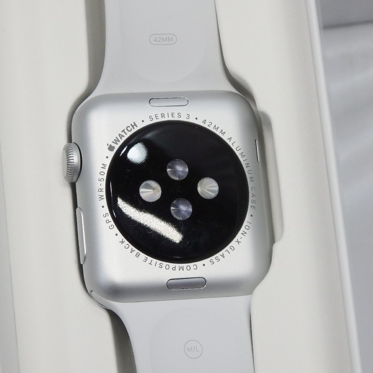 Apple Watch Series3(GPSモデル)42mmシルバーアルミニウムケースと