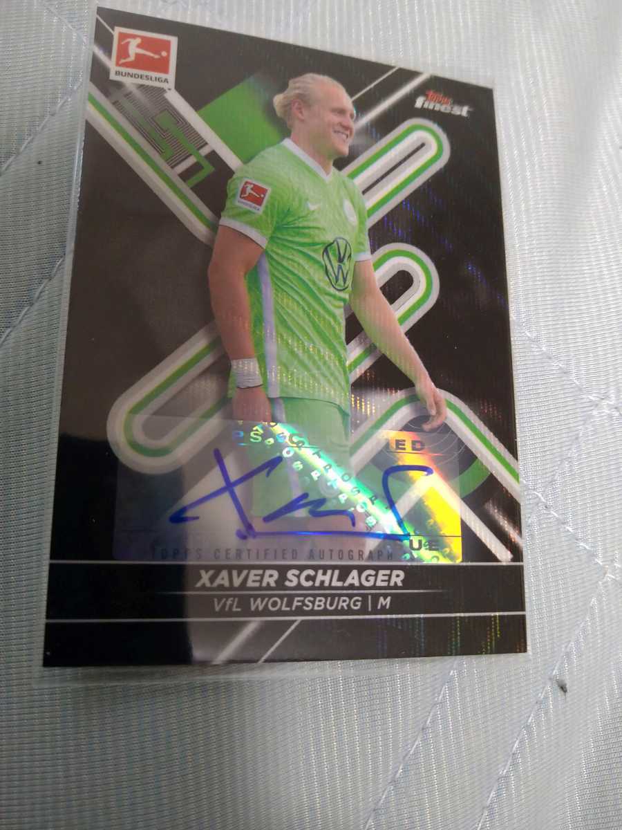 2021-22 TOPPS BUNDESLIGA chrome REFRACTOR XAVER SCHLAGER 032/150 150枚限定の画像1