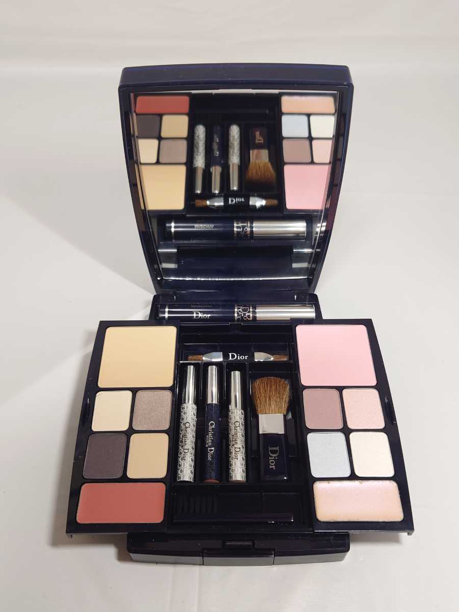 ホワイトブラウン ♡Christian Dior♡ トラベルスタジオ メイク