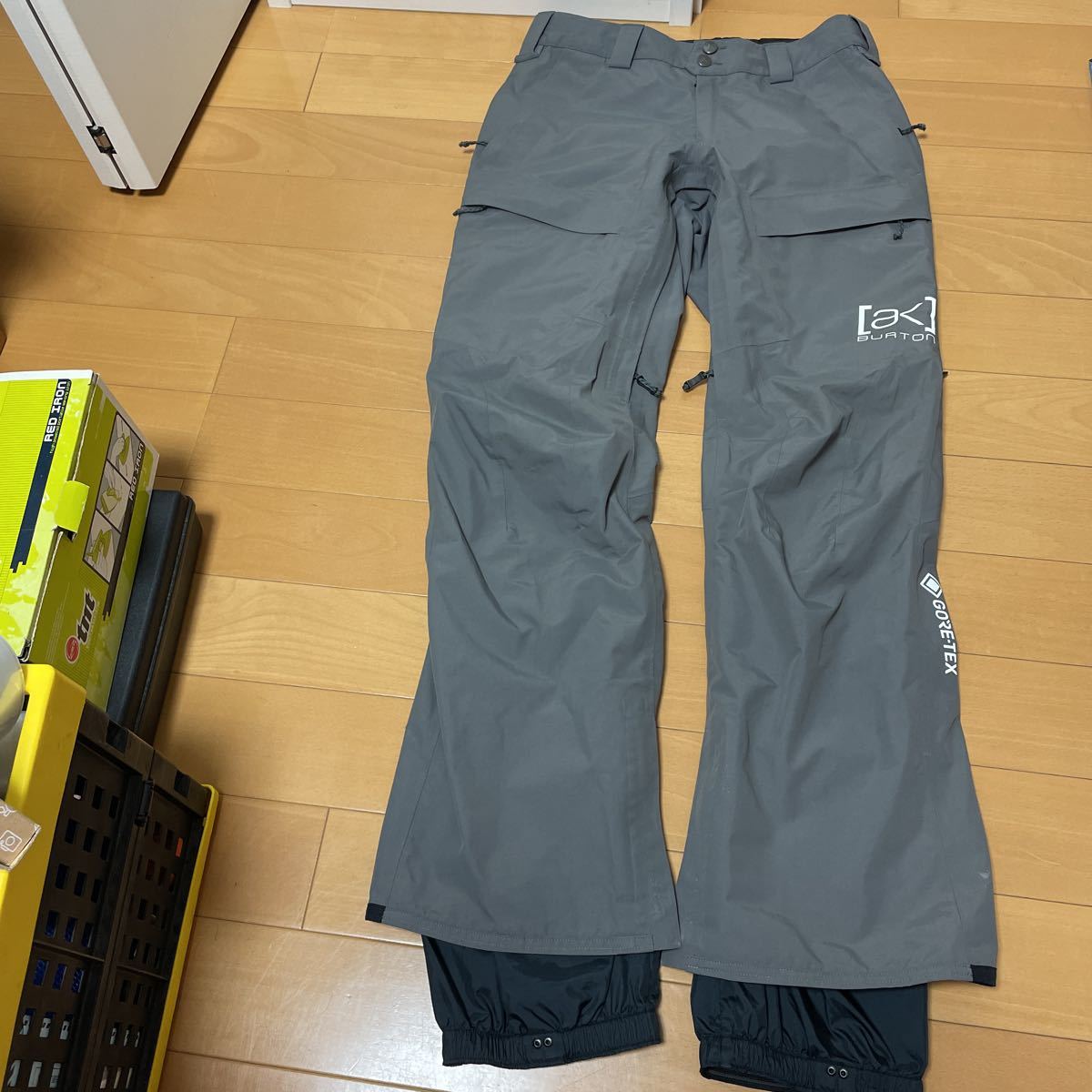 アウトレット品 BURTONバートン最高モデル AK ウエアGORE-TEX