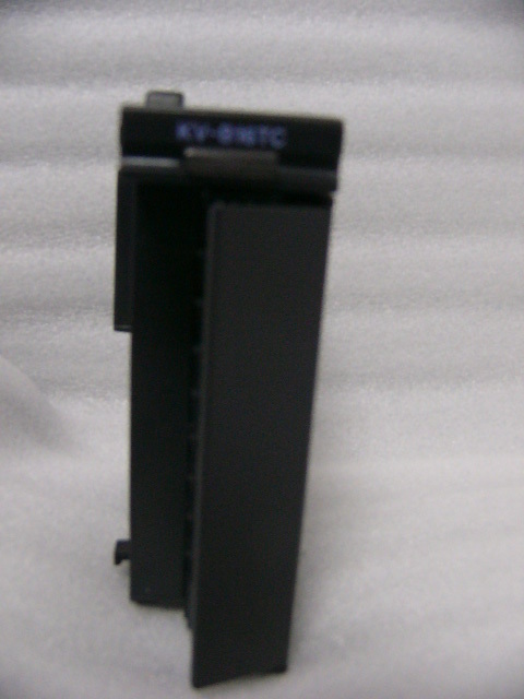 ★特価！動作保証★ KEYENCE PLC KV-B16TC 16点出力 訳有_画像1