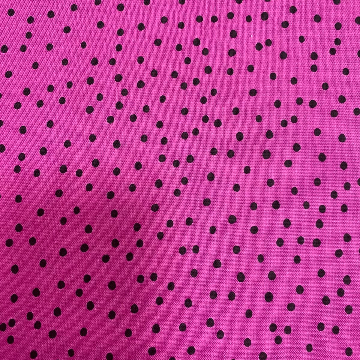 ロラライハリス生地　Dinky Dots  Pink/ Black110×45