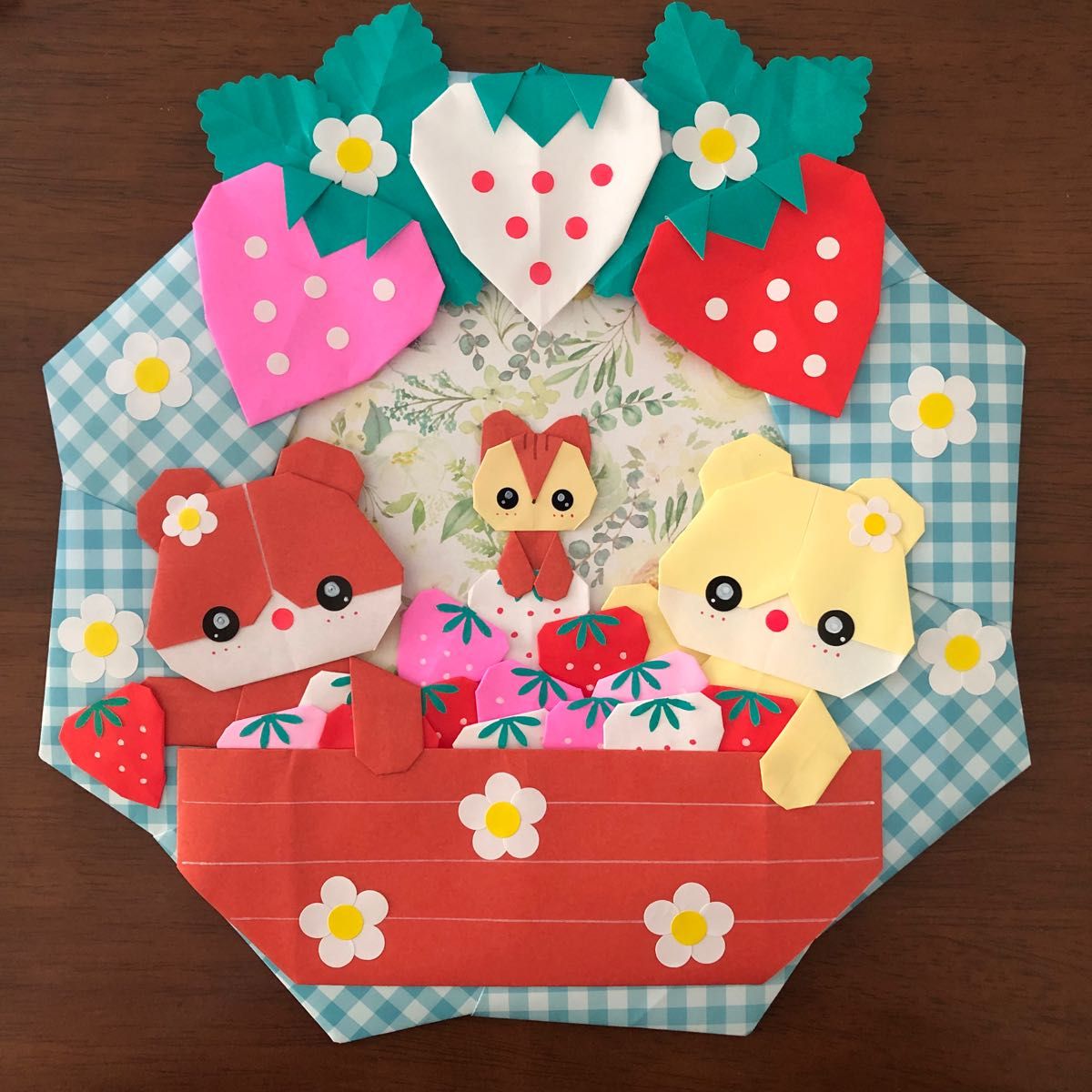 ハンドメイド 折り紙リース 苺 ハムスター いちごいーっぱい ハンドメイド 折り紙リース 苺 ハムスター いちごいーっぱい