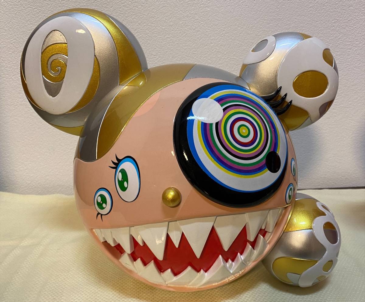 ComplexCon original rare worldwide limitation Murakami .Mr DOB Figure By BAIT x SWITCH Collectibles (gold + original set )