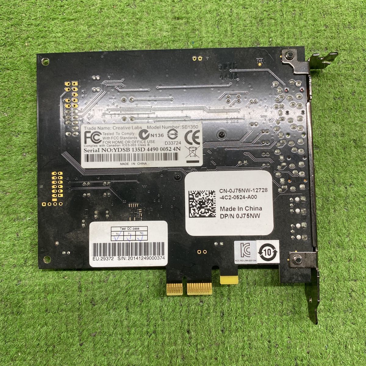 GGA106-100 激安 サウンドカード Creative Labs Sound Blaster Recon3D THX PCI-e SB1350 通電.認識のみ確認 ジャンク 同梱可能の画像3