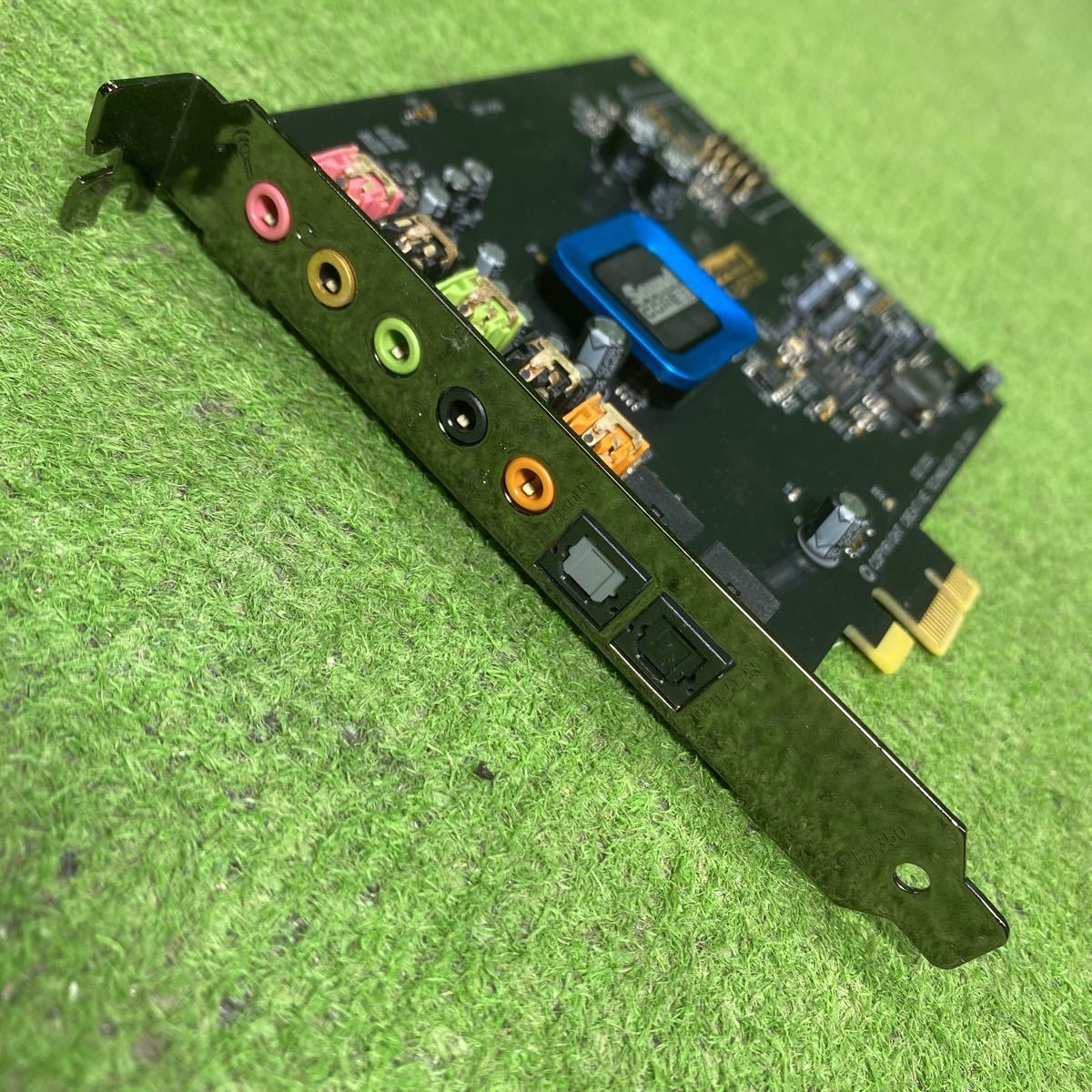 GGA106-100 激安 サウンドカード Creative Labs Sound Blaster Recon3D THX PCI-e SB1350 通電.認識のみ確認 ジャンク 同梱可能の画像2