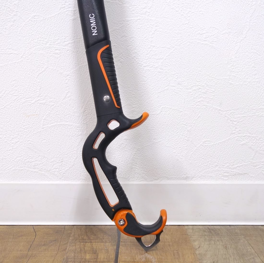 未使用 ペツル PETZL NOMIC ノミック U021AA00 アイスアックス
