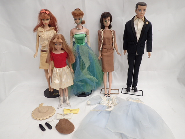 1211[T]当時物♪ MATTEL Barbie SKIPPER 着せ替え人形 ヴィンテージ バービー人形 ケン タグ付き洋服いろいろセット♪1963 1966 1958 1960の画像1