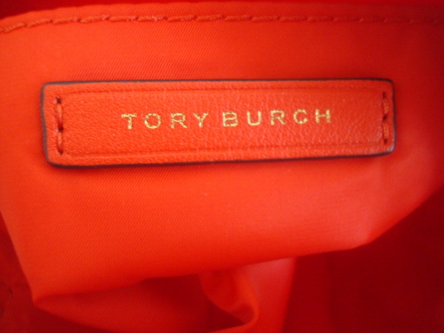 新品・未使用 トリーバーチ TORY BURCH Tロゴ ナイロン 化粧ポーチ メイク入れ コスメ 洗面用具入れ オレンジ ②_画像6