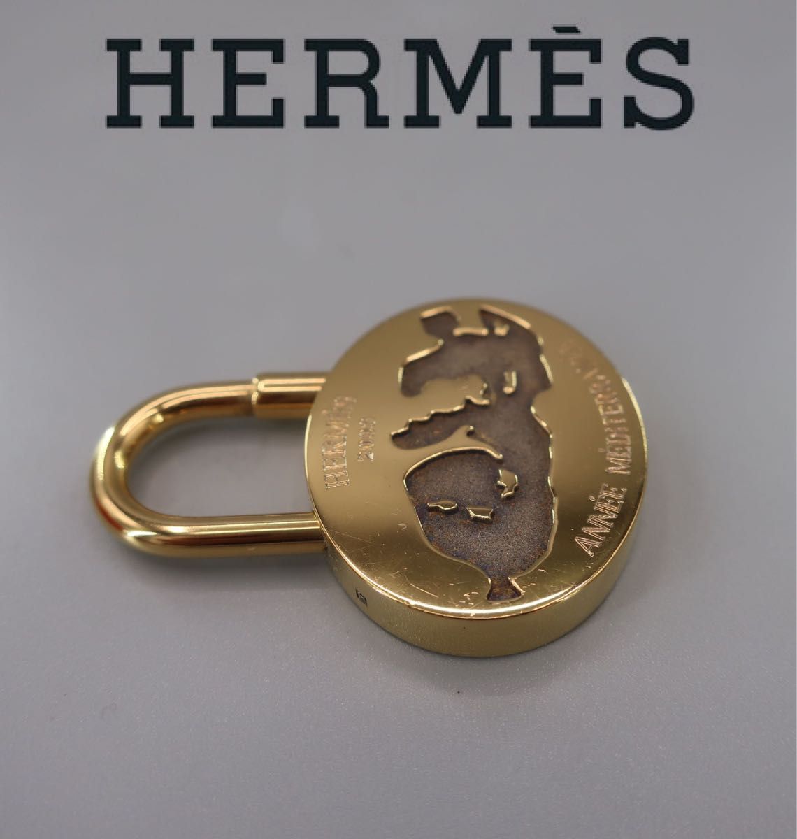 HERMES エルメス カデナ 2003 地中海 ゴールドカラー 錠 カギ バッグ