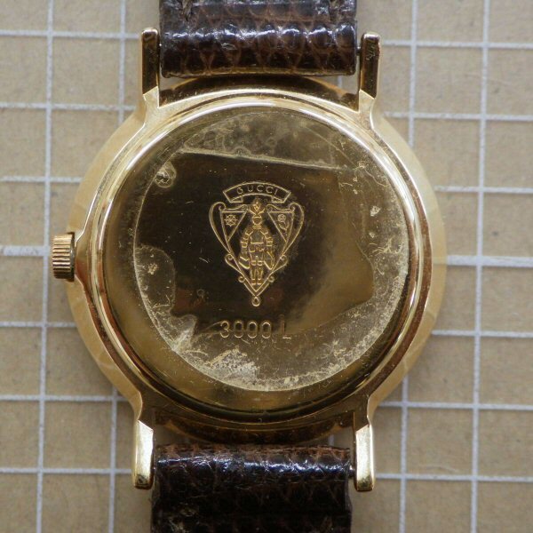稼働中!!電池交換済!!GUCCI/グッチ 3000L 2針 金色 クォーツ 稼働中!!電池交換済!!GUCCI/グッチ 3000L 2針 金色 クォーツ