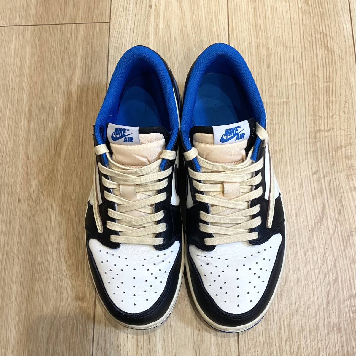 国内正規 Travis Scott × Fragment × Nike Air Jordan 1 Low 国内正規 Travis Scott × Fragment × Nike Air Jordan 1 Low
