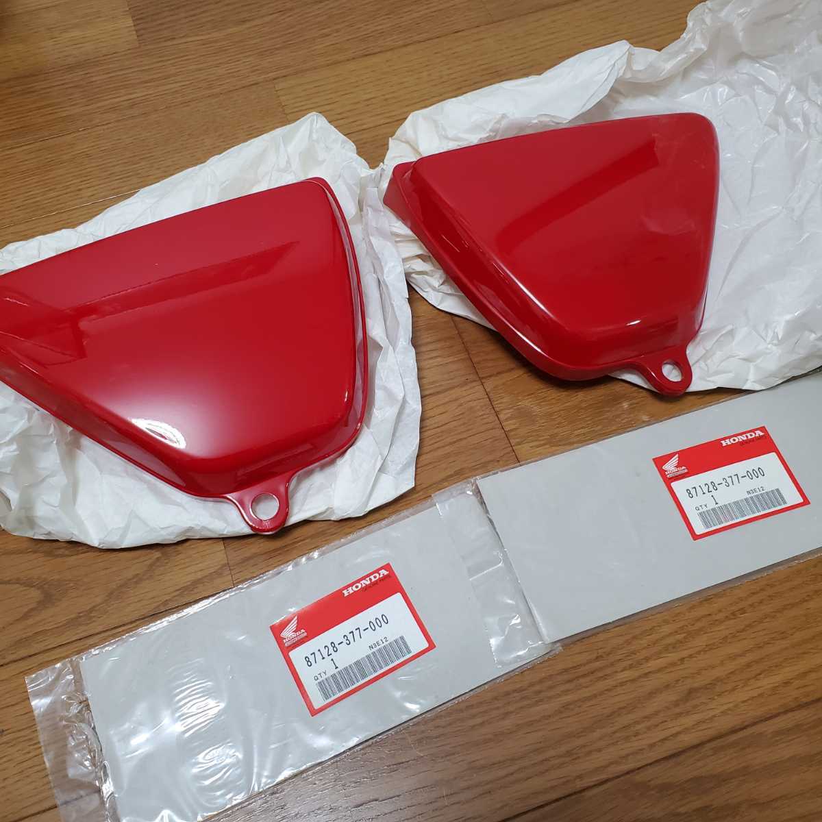 シルバーグレー サイズ (旧)CB400F サイドカバー 美品 - カウル