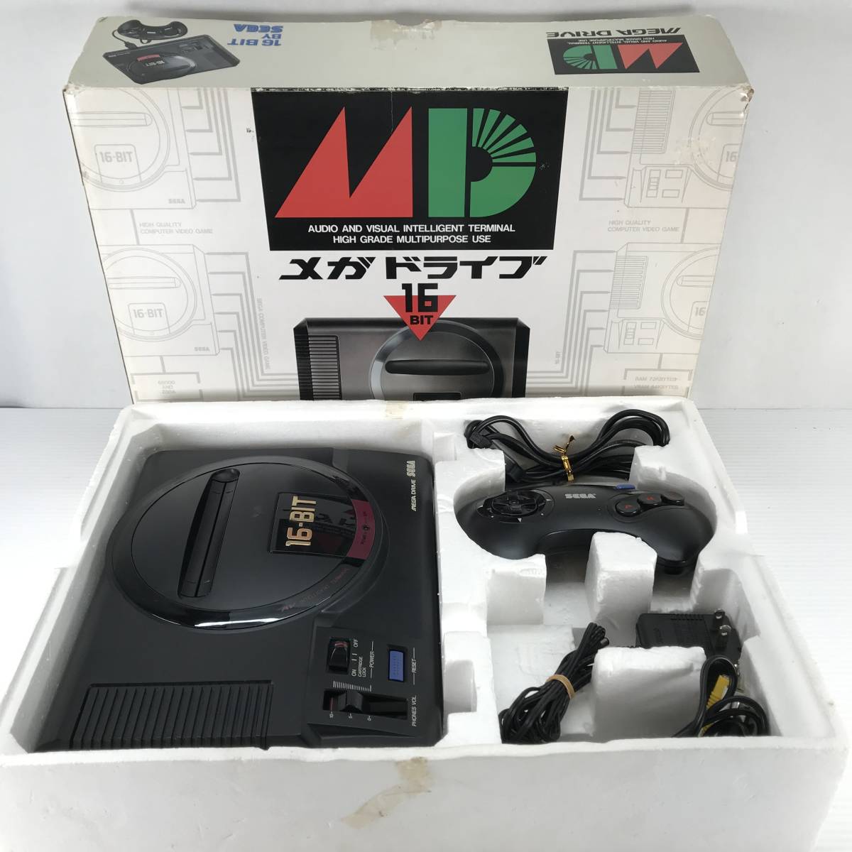 □ジャンク品□ SEGA ゲーム機本体 メガドライブ HAA-2510の画像3