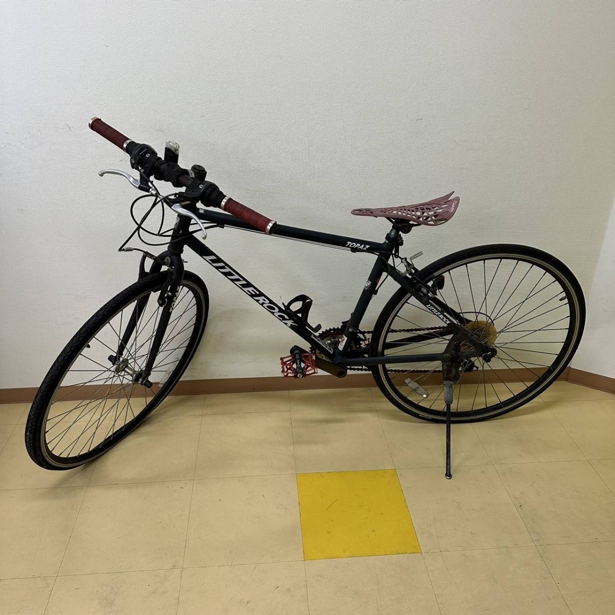 J270019(021)-611/IK3000【名古屋】自転車 LITTLEROCK TOPAZの画像1