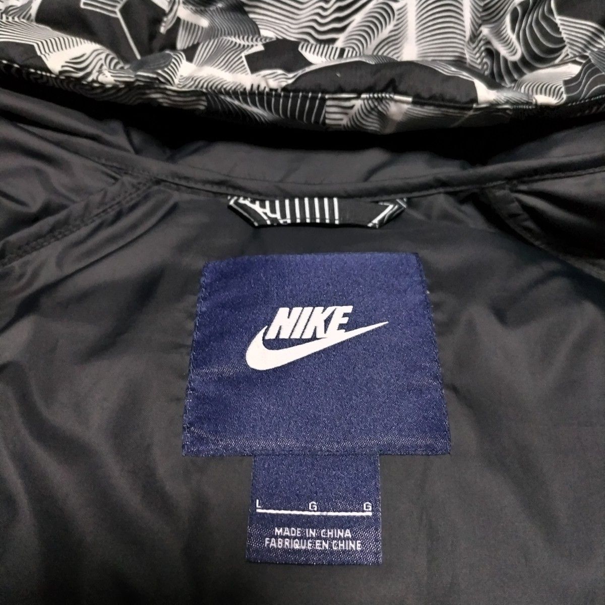 NIKE ナイキ フィルダウン ジャケット 806863-100 Lサイズ NIKE ナイキ フィルダウン ジャケット 806863-100 Lサイズ