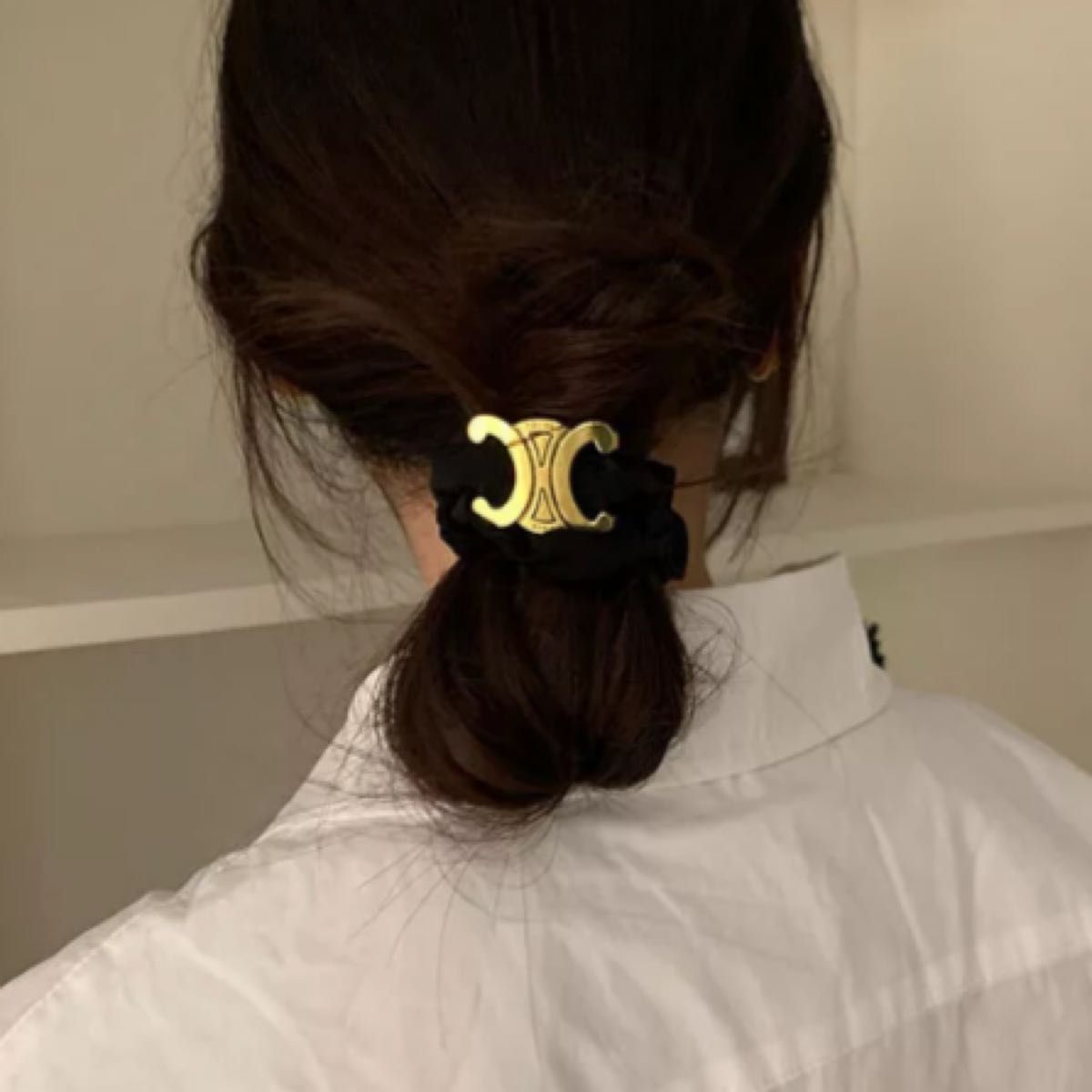 大人気】トリオンフ柄 シュシュ ヘアアクセサリー 海外 大人気】トリオンフ柄 シュシュ ヘアアクセサリー 海外