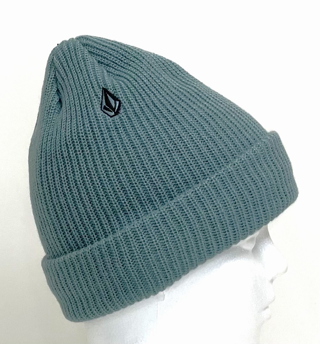 VOLCOM GIRL'S ボルコム K5852303GAH① ビーニー Beanie ニット帽 グリーン・アッシュ色 スノボ 小物 ロゴ ヴォルコム 新品 即決 送料無料_画像3