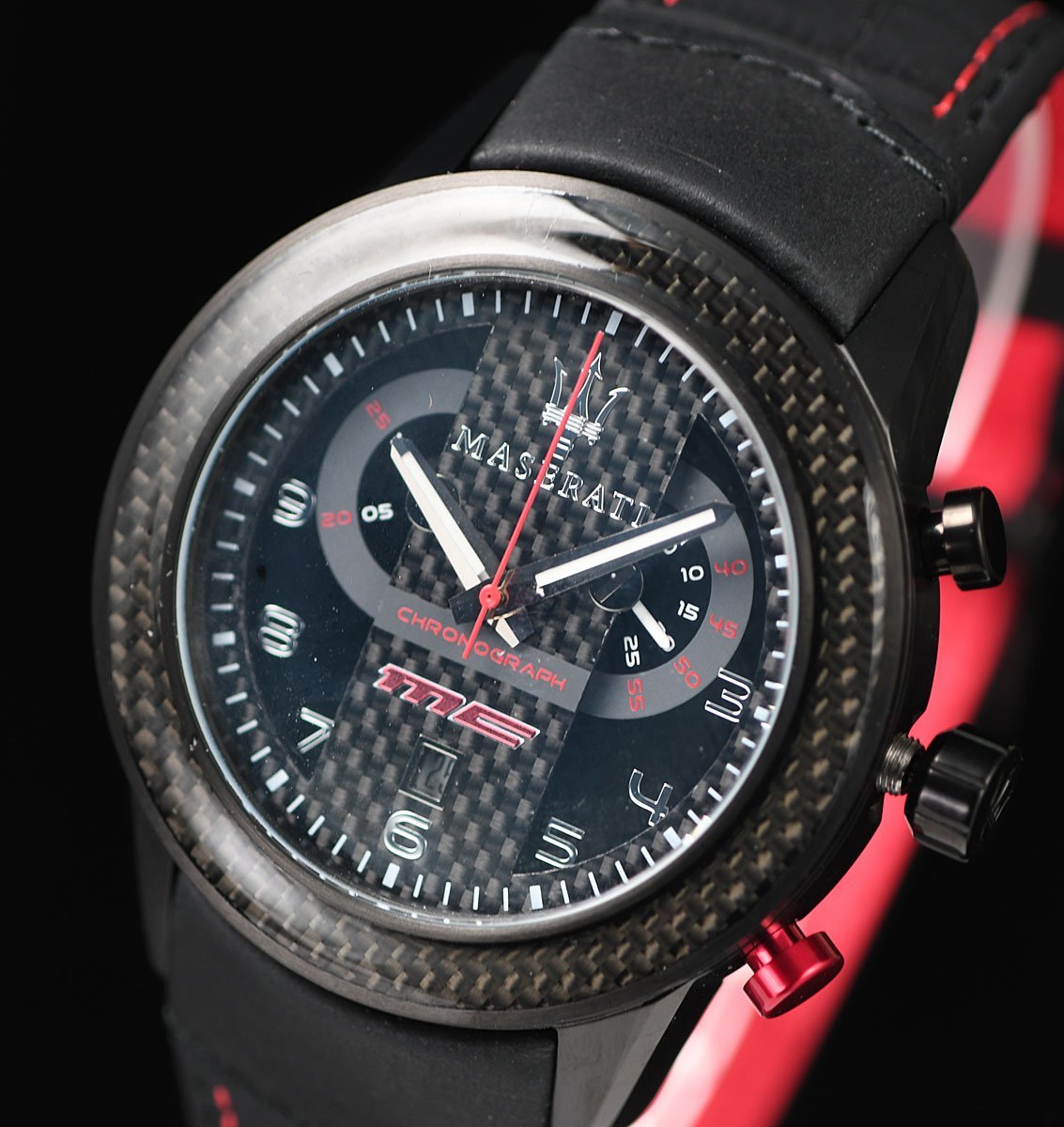 公式マセラティMASERATI新品クロノグラフ日本未発売メンズ腕時計100m
