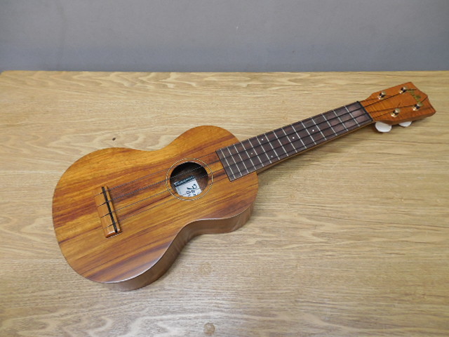 Famous*fei trout * ukulele *FS-5* core / hard case attaching total length 54.5.