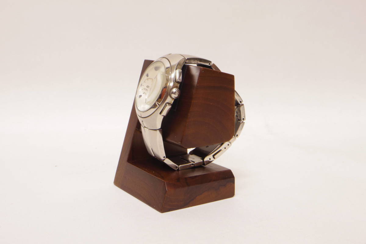 定形外郵便発送、木製腕時計スタンド モデル4　”レスト＆ディスプレイ”　チークウッド　ナチュラル仕上げ　