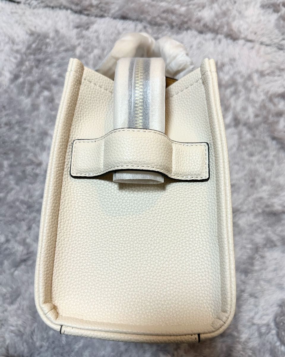 新品 MARC JACOBS ザ レザー ミニトートバッグ ホワイト | noonanwaste.com