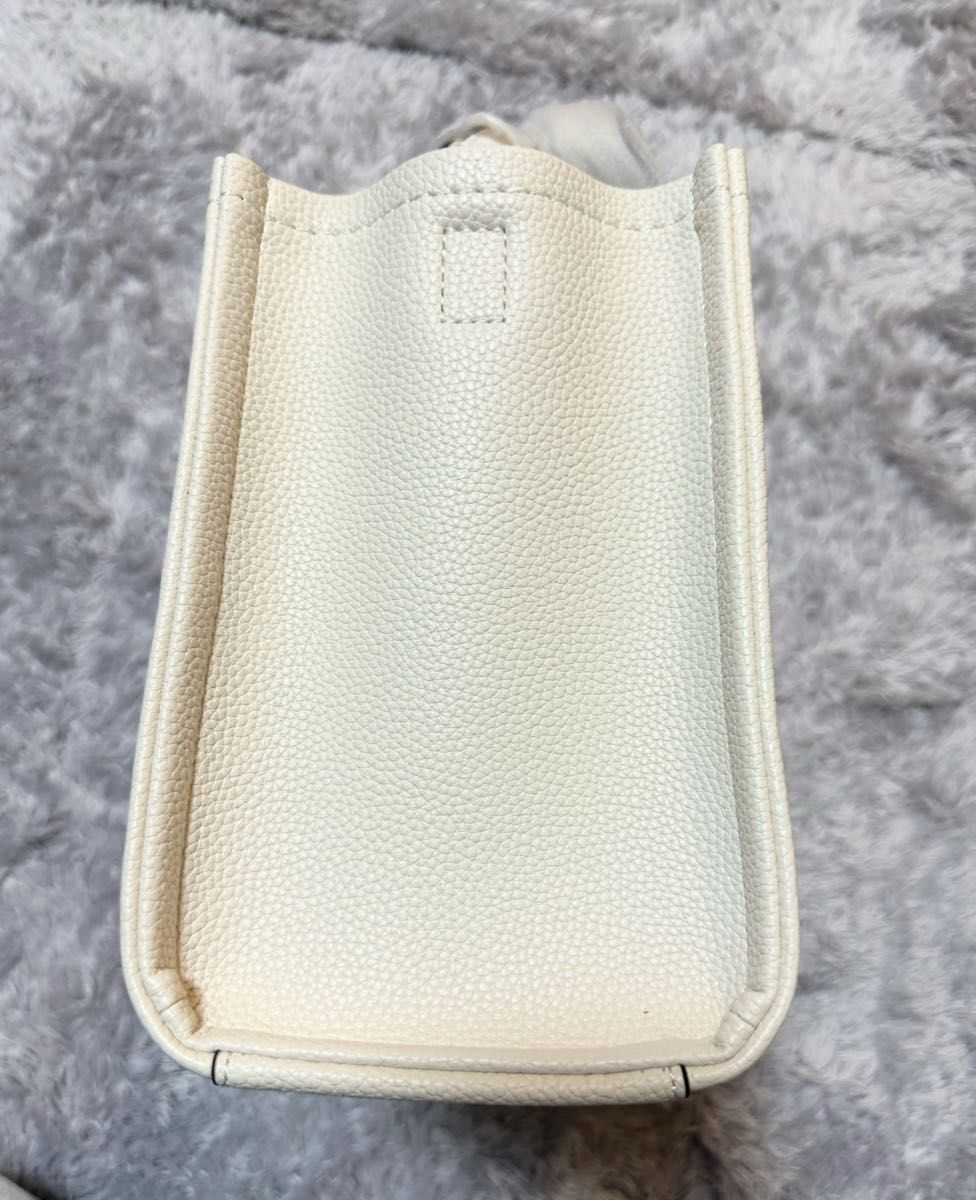 新品 MARC JACOBS ザ レザー ミニトートバッグ ホワイト | noonanwaste.com