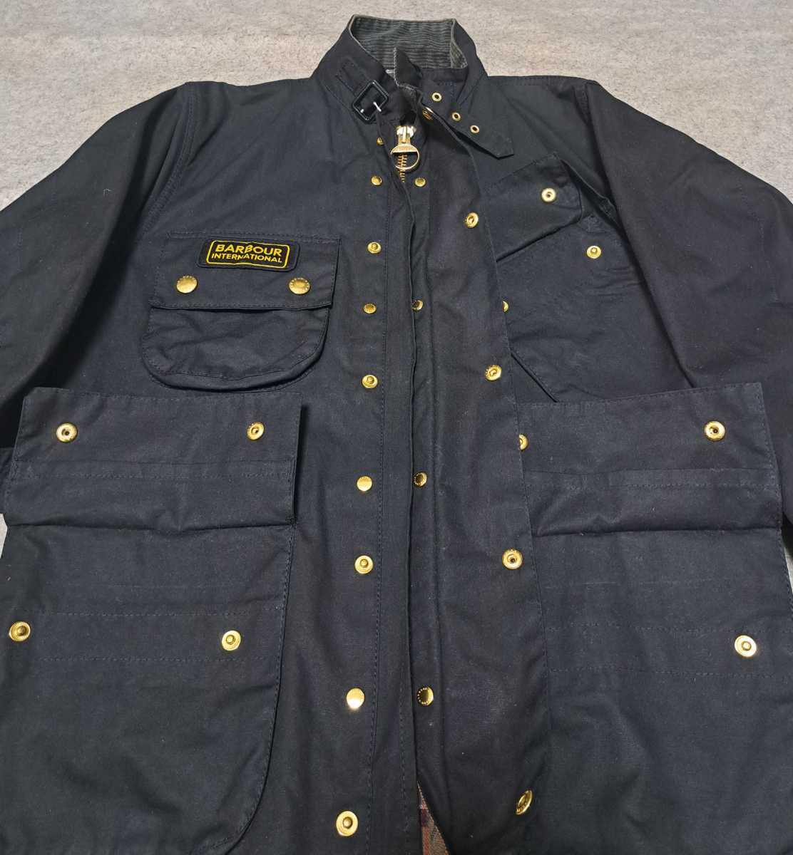 ほぼ新品 34 バブアー インターナショナル 黒 barbour international