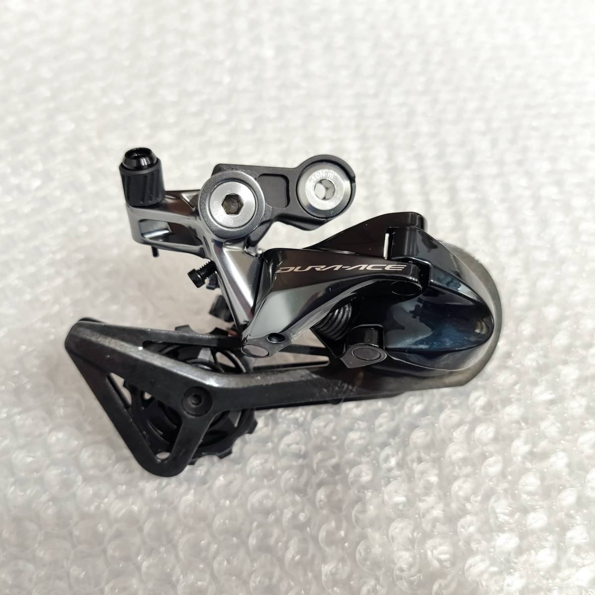 再入荷お得 SHIMANO - シマノ/SHIMANO RD-R9100 DURA ACE新品未使用