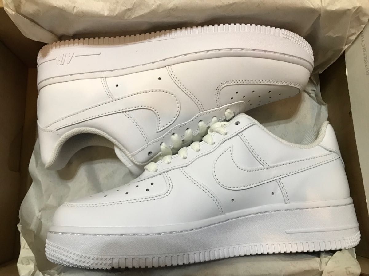 24cm 新品ナイキ エアフォース1 NIKE AIR FORCE 1 LE GS ホワイト