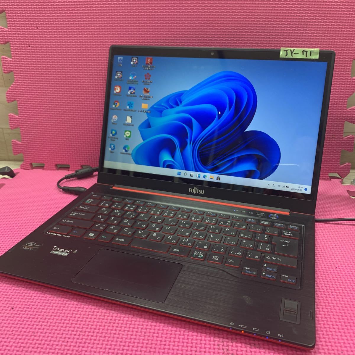 管理番号 JY- 71 ノートPC FUJITSU FMVU75JR core i5 メモリ4GB HDD320GB WEBカメラ搭載　Windows11搭載　Windows10に変更可　激安_画像1